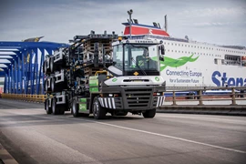 RT253EV RoRo Tractor on tour in the UK